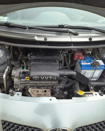Toyota Yaris cena 11000 przebieg: 247000, rok produkcji 2007 z Kartuzy małe 11